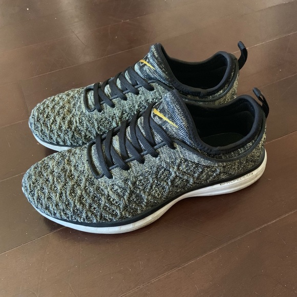 APL - Women’s Techloom Phantom - Picture 2 of 8